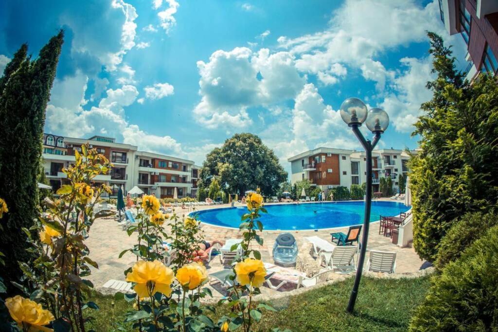 Messambria Fort Beach - Premium Apartments Elenite Esterno foto